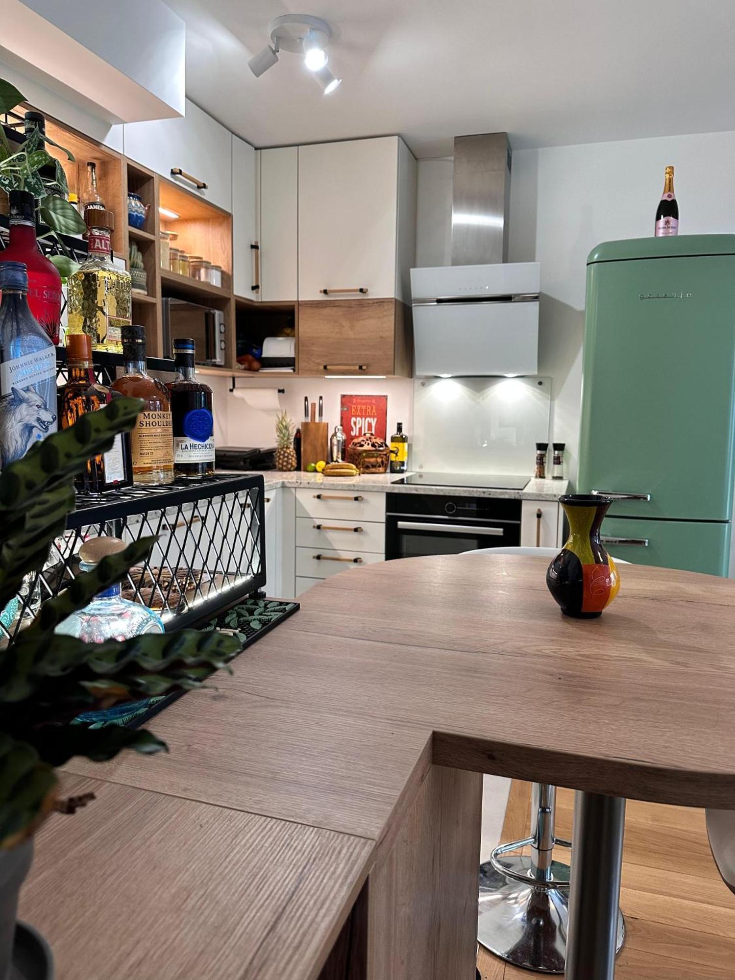 Cosy Summer Stay In Boho Style Apartment - 8 Mins From Paris Center - Garden And Underground Parking Кламар Екстер'єр фото